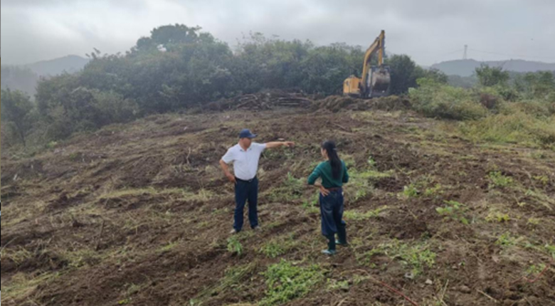 春秋乡：“无事找书记”助力秋收攻坚战